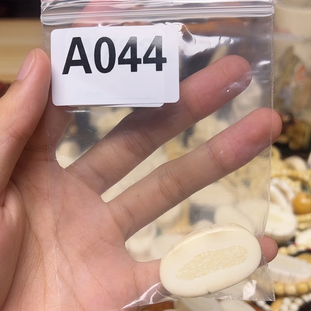 ****天然猛犸象牙雕刻品
