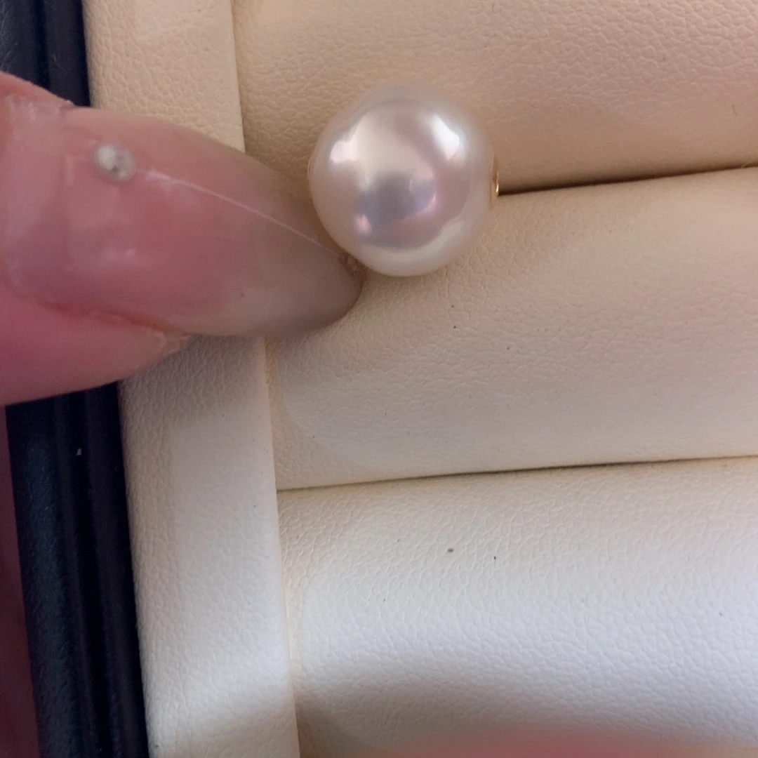 颈饰18K金镶嵌海水珍珠