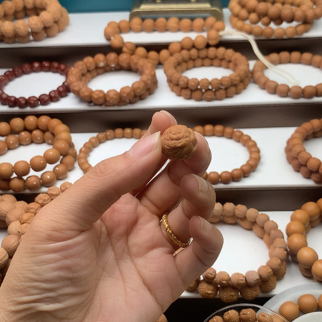 石英石铁合金和合二仙单颗