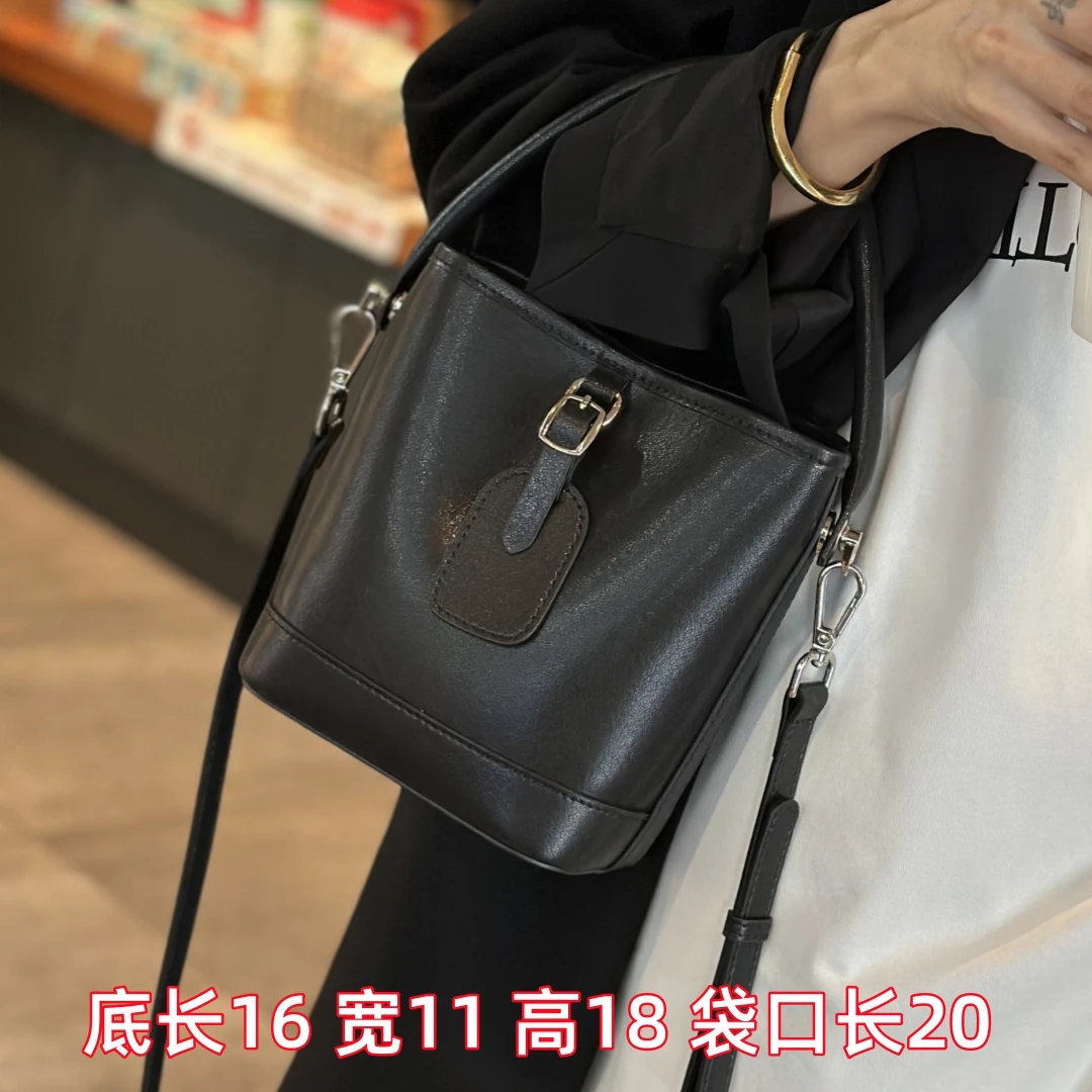 GUZCHIIE/谷兹 新款真皮时尚潮流桶包女士洋气百搭斜挎单肩手提包