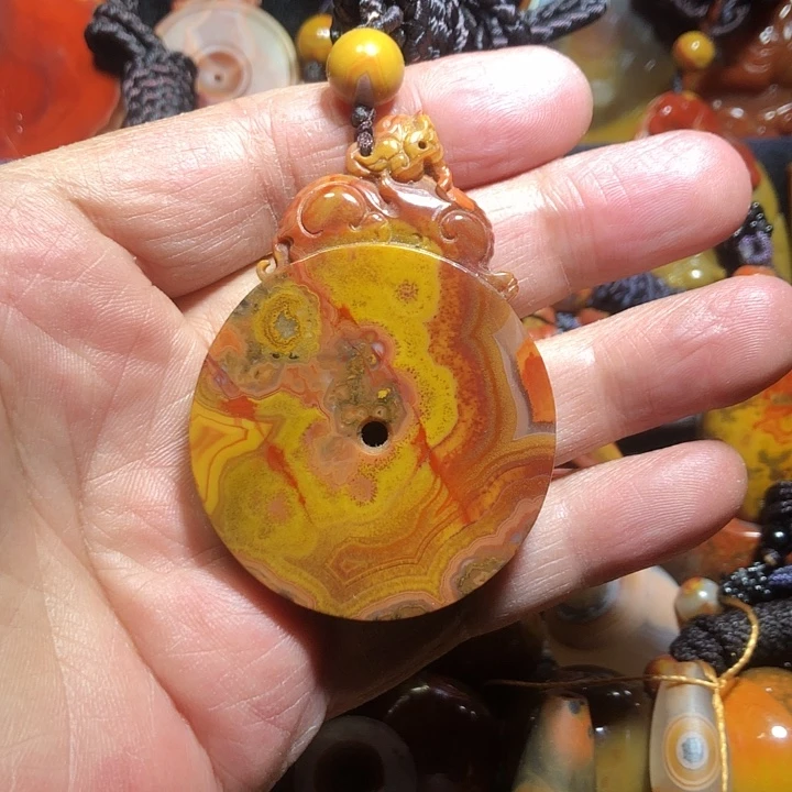 玛瑙/玉髓未镶嵌颈饰