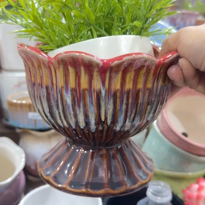 凑9块包邮，有孔，陶瓷花盆