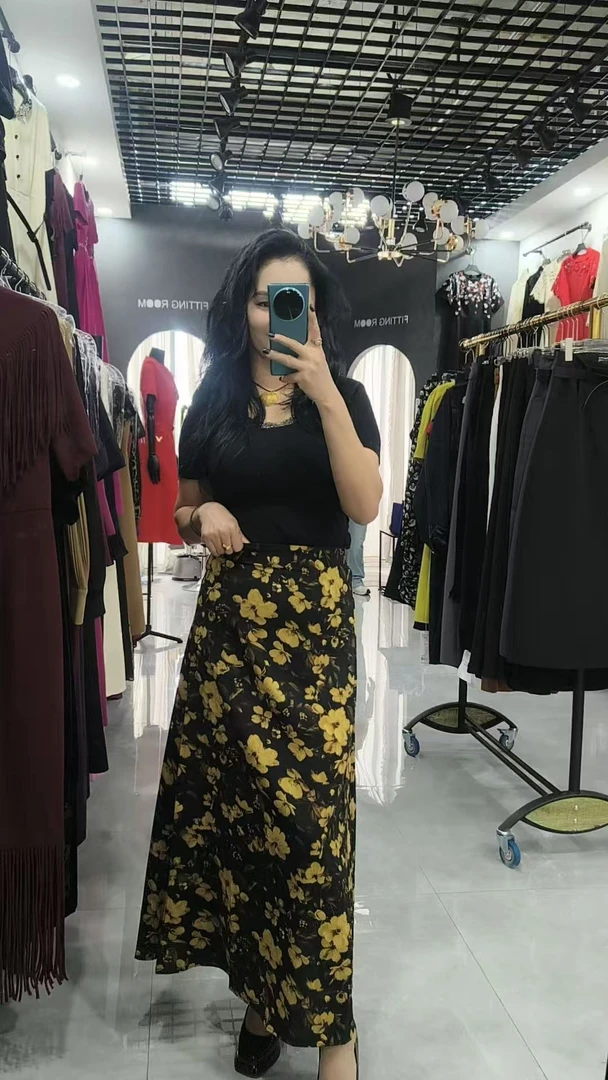 黑色法式复古吧碎花半身裙女夏季高腰显高高级感气质A字长裙子