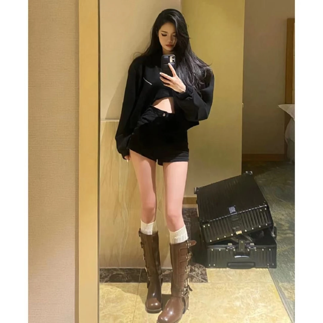 徐秋阳   女团裤  辣妹百搭简约黑色短裤3618