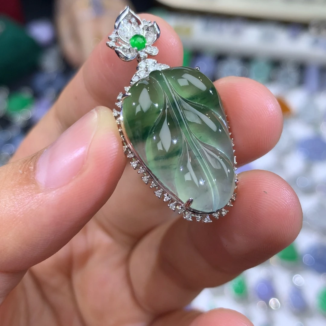 翡翠18K金镶嵌吊坠(不含链)签收后48小时鉴赏期