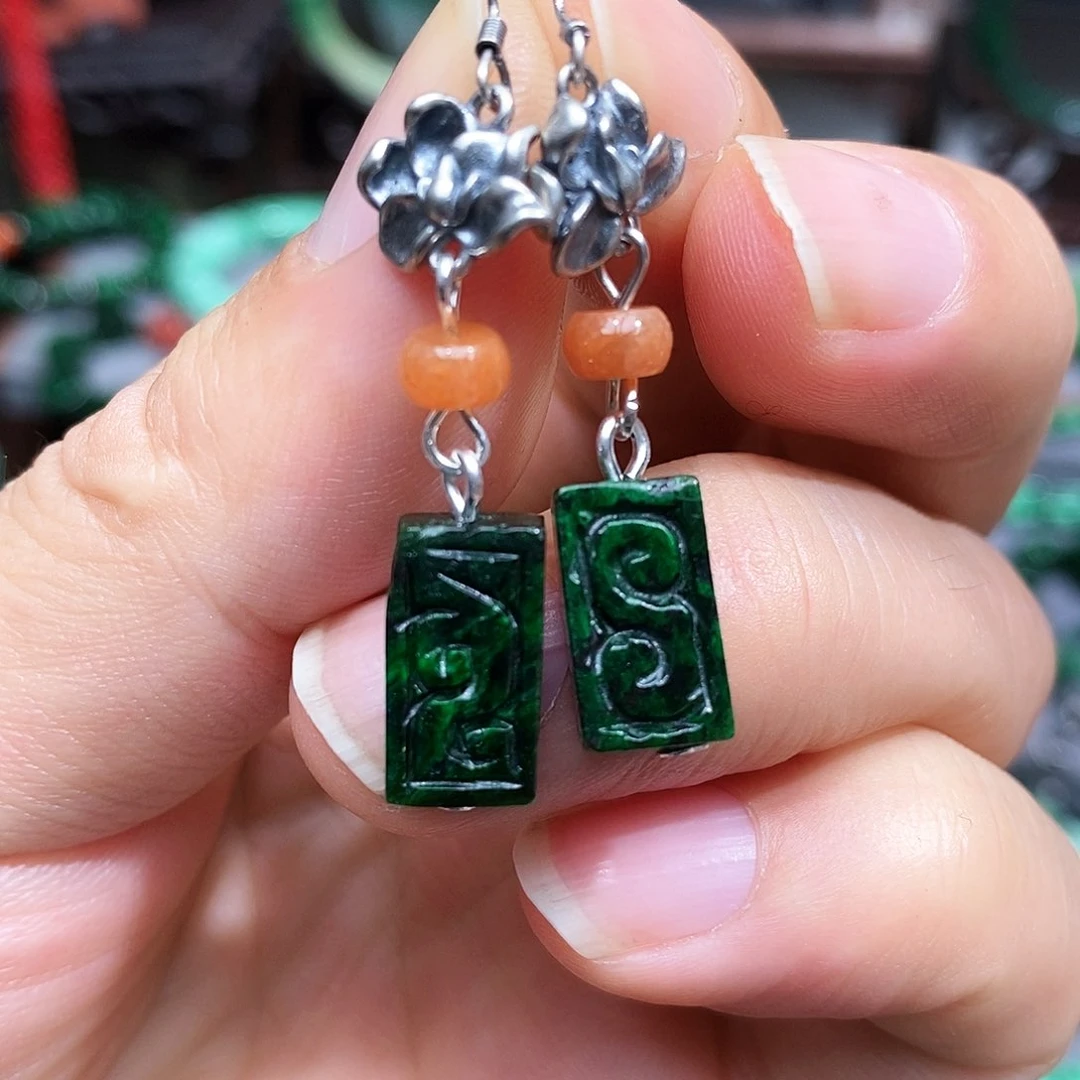 银S925镶嵌翡翠耳饰漂亮美眉