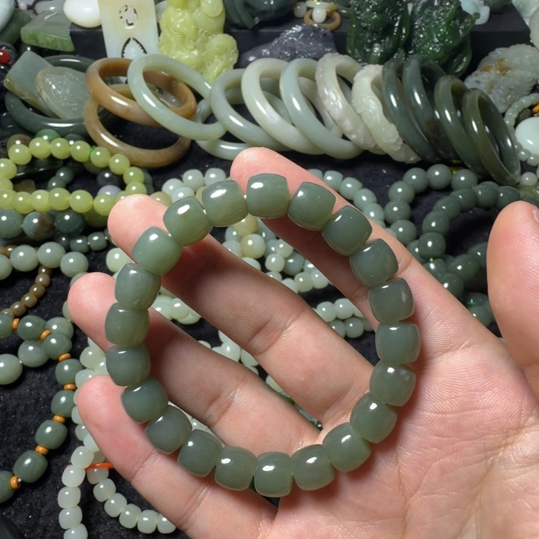 和田玉未镶嵌手串