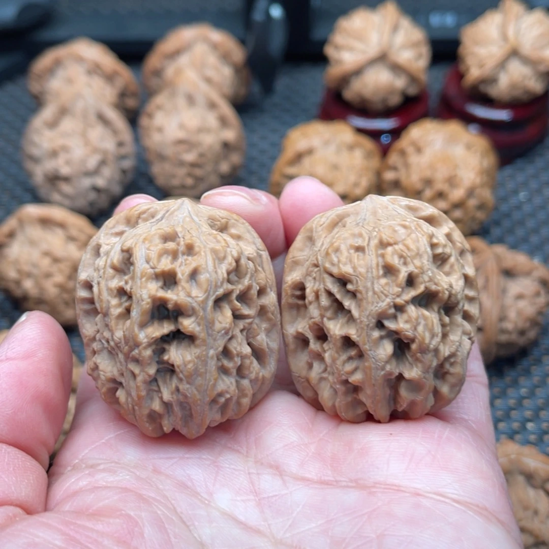 文玩核桃吊坠西北将军榜37尺