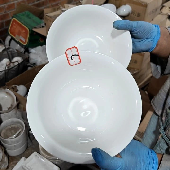 摆件陶瓷盘子碗啥都有