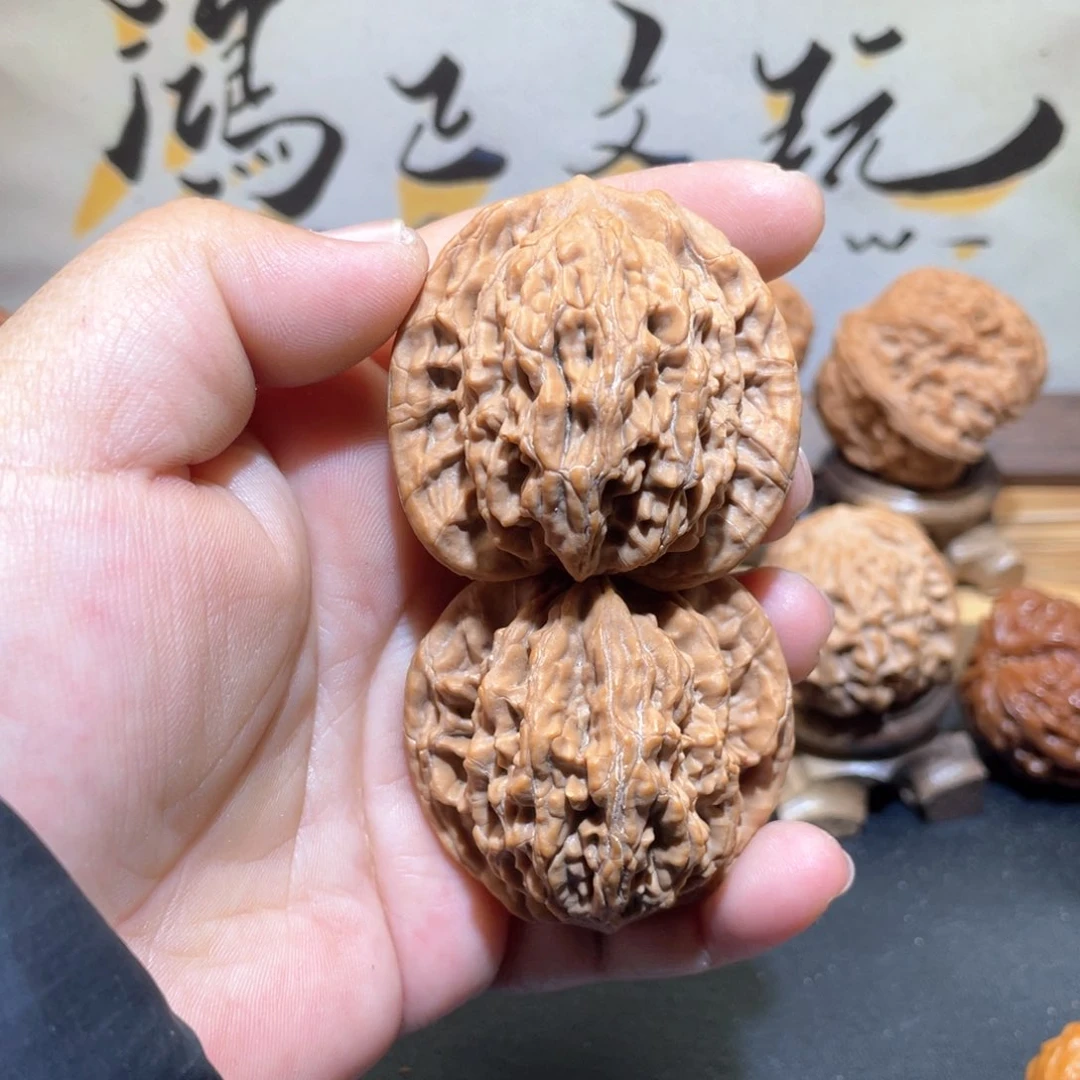 桃核吊坠43蓟县山地虎头