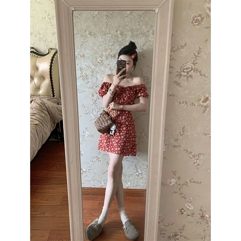 2025法式茶歇复古泡泡袖碎花收腰短袖连衣裙女夏季薄款红色裙子女