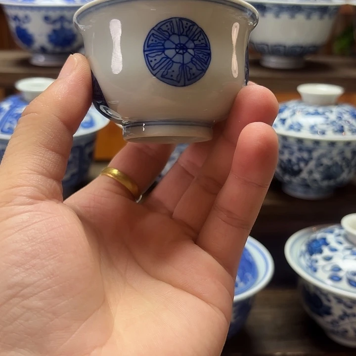 景德镇手绘青花客杯