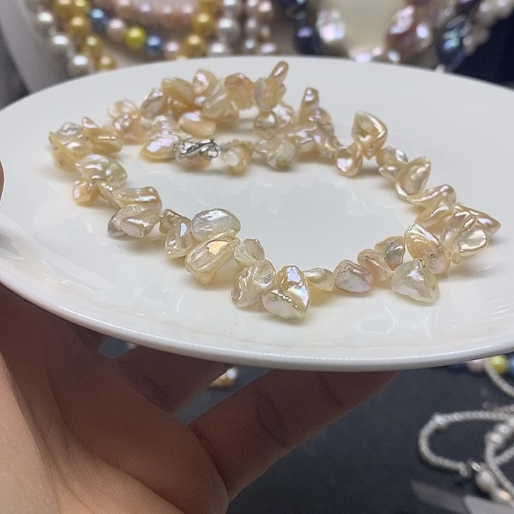 淡水珍珠吊坠(赠链)未镶嵌