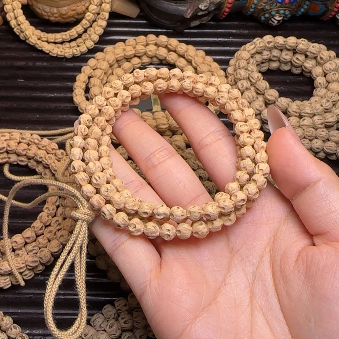 柏香籽/百香籽吊坠～