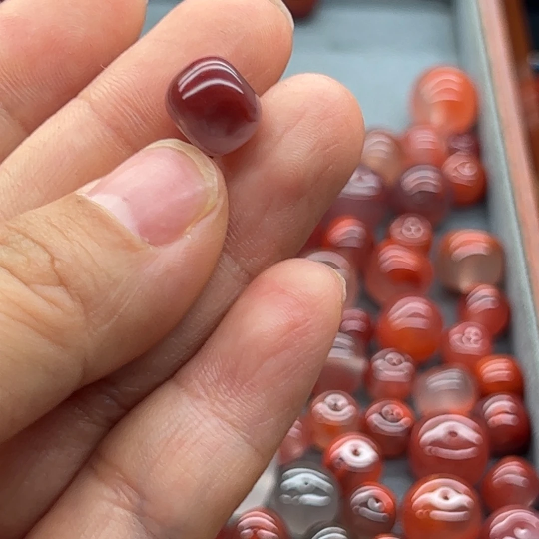 可***子南红玛瑙未镶嵌配饰