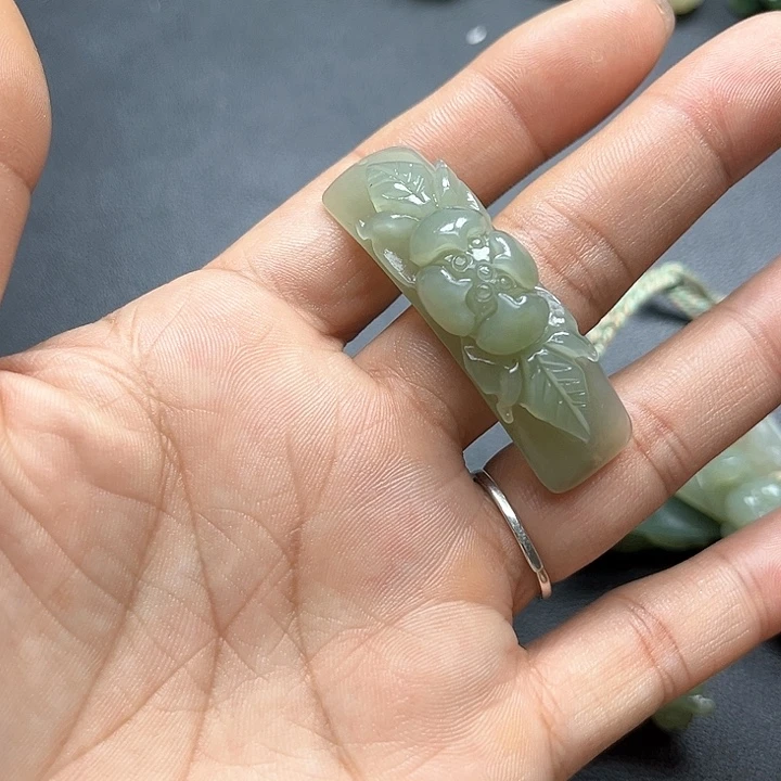 【闪购商品】颈饰未镶嵌和田玉手****6