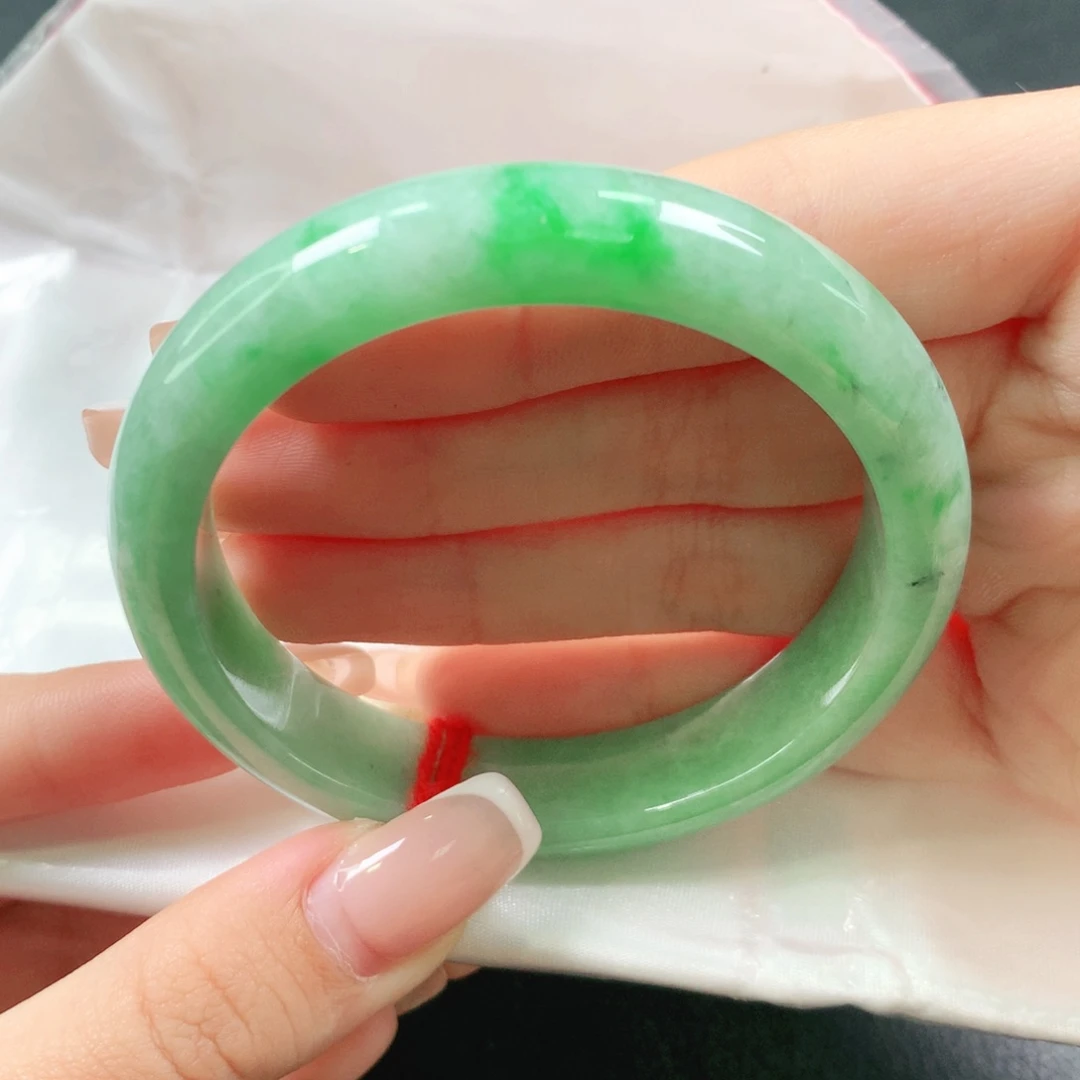 翡翠未镶嵌手镯55圈