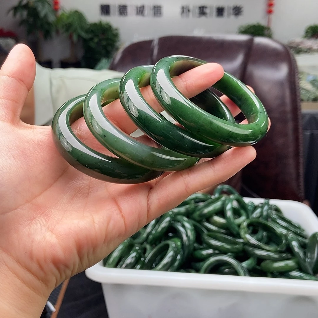 和田玉手镯未镶嵌50-62颜色多样性发拍一发一