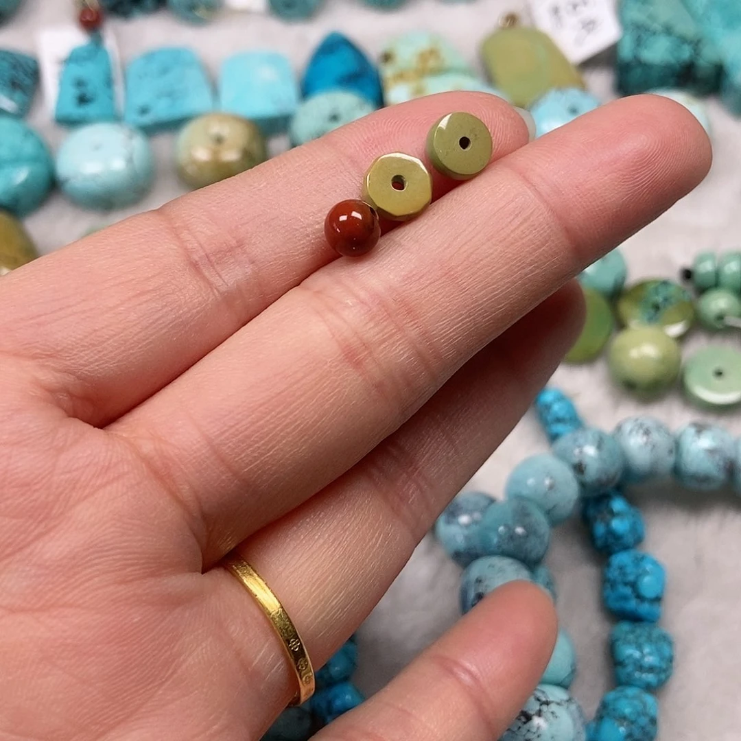 南红玛瑙未镶嵌珠宝半成品团***读