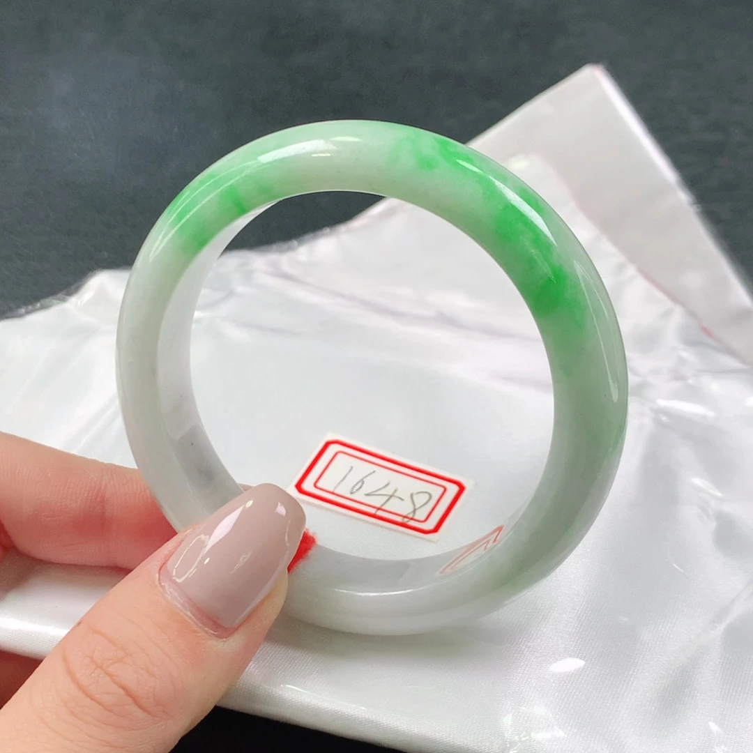 翡翠手镯未镶嵌天然翡翠手镯01