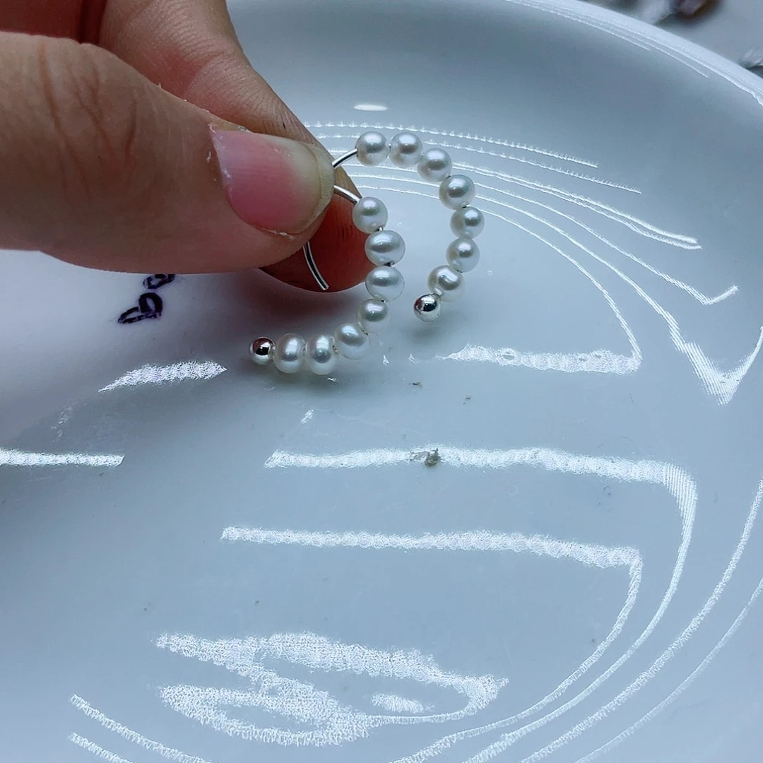 银S925镶嵌耳饰淡水珍珠