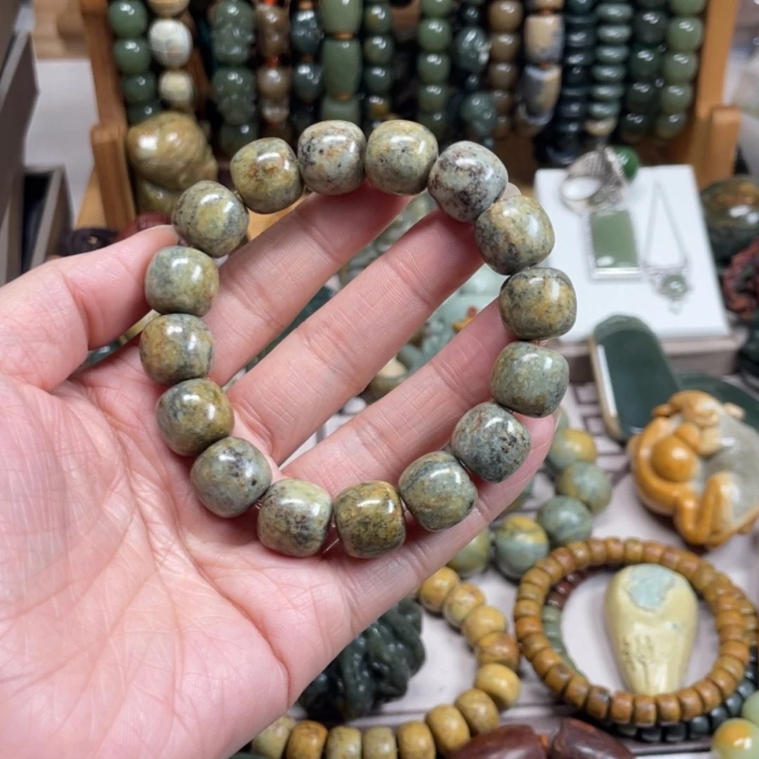 【闪购商品】岫岩河磨玉（透闪石质玉）手链未镶嵌