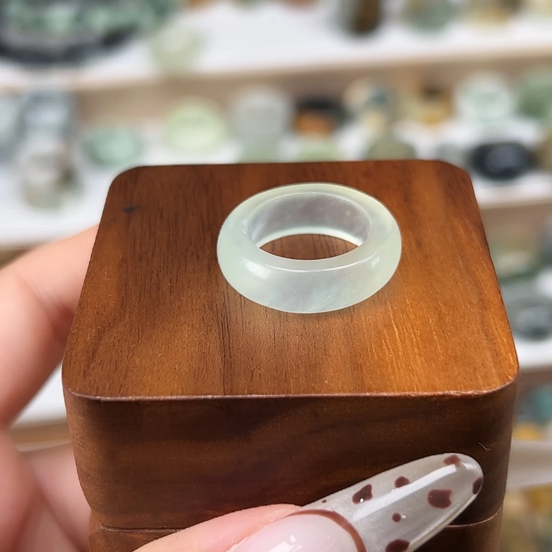 蛇纹石玉未镶嵌戒指内径16.3