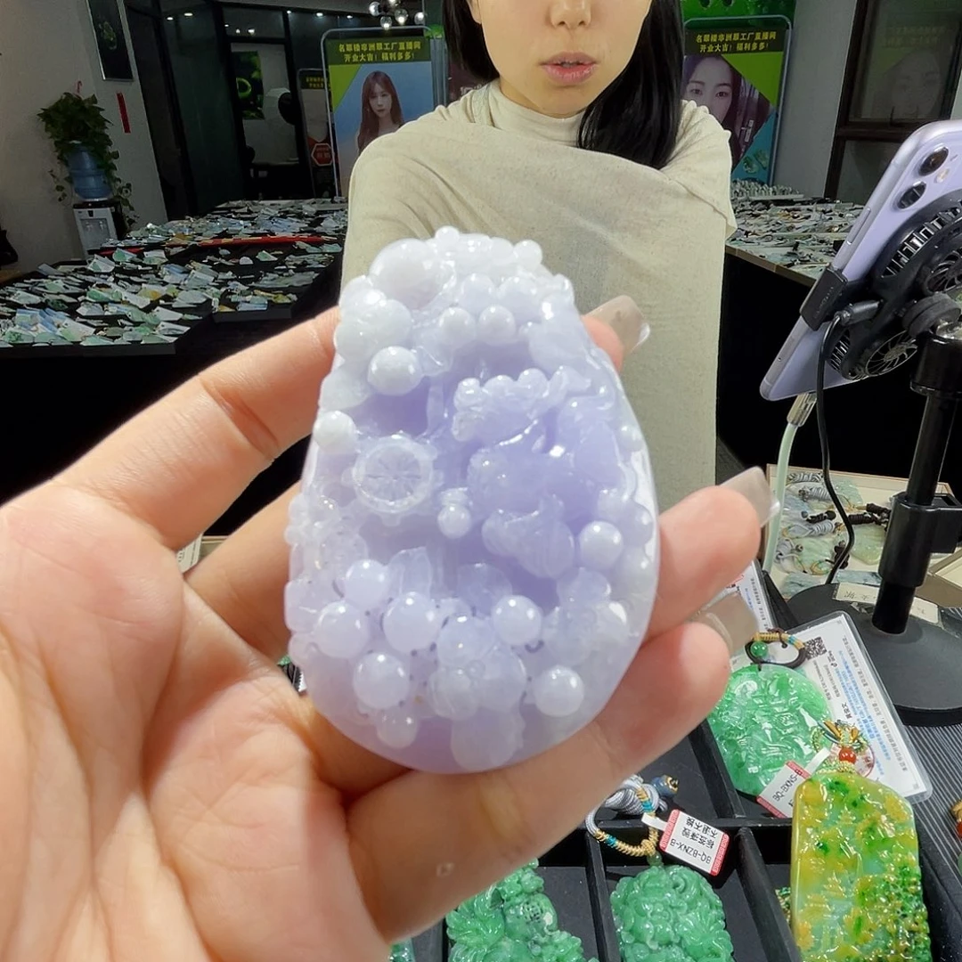 颈饰未镶嵌翡翠一