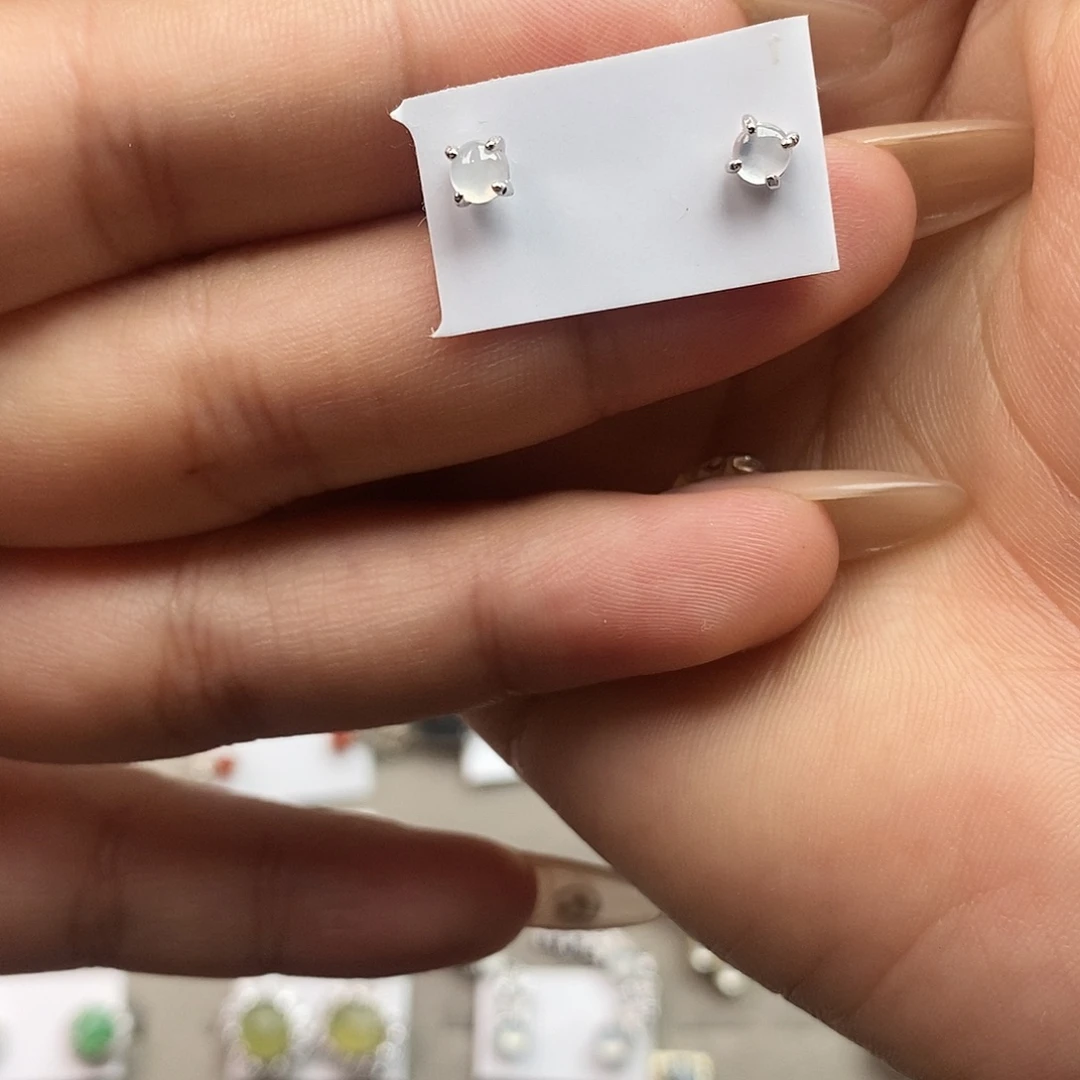 翡翠未镶嵌戒指翡翠