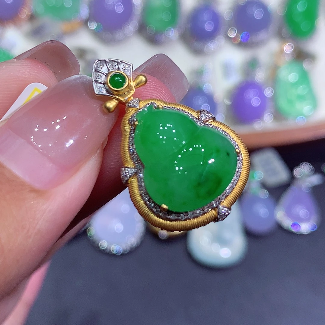 翡翠18K金镶嵌吊坠(不含链)