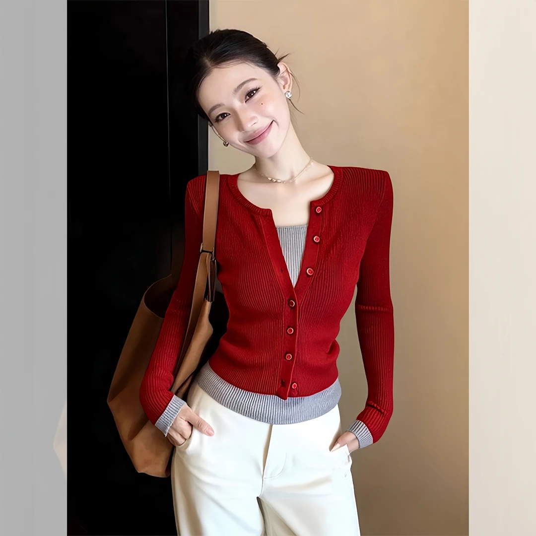 秋冬新款假两件拼色针织开衫女韩版纽扣设计修身显瘦百搭打底上衣