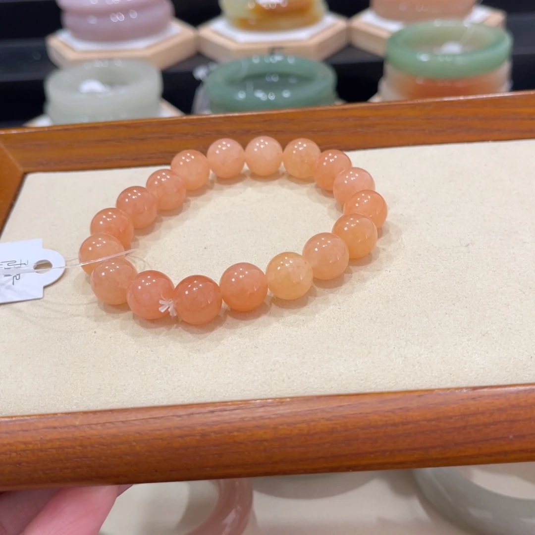 未镶嵌手镯石英质玉