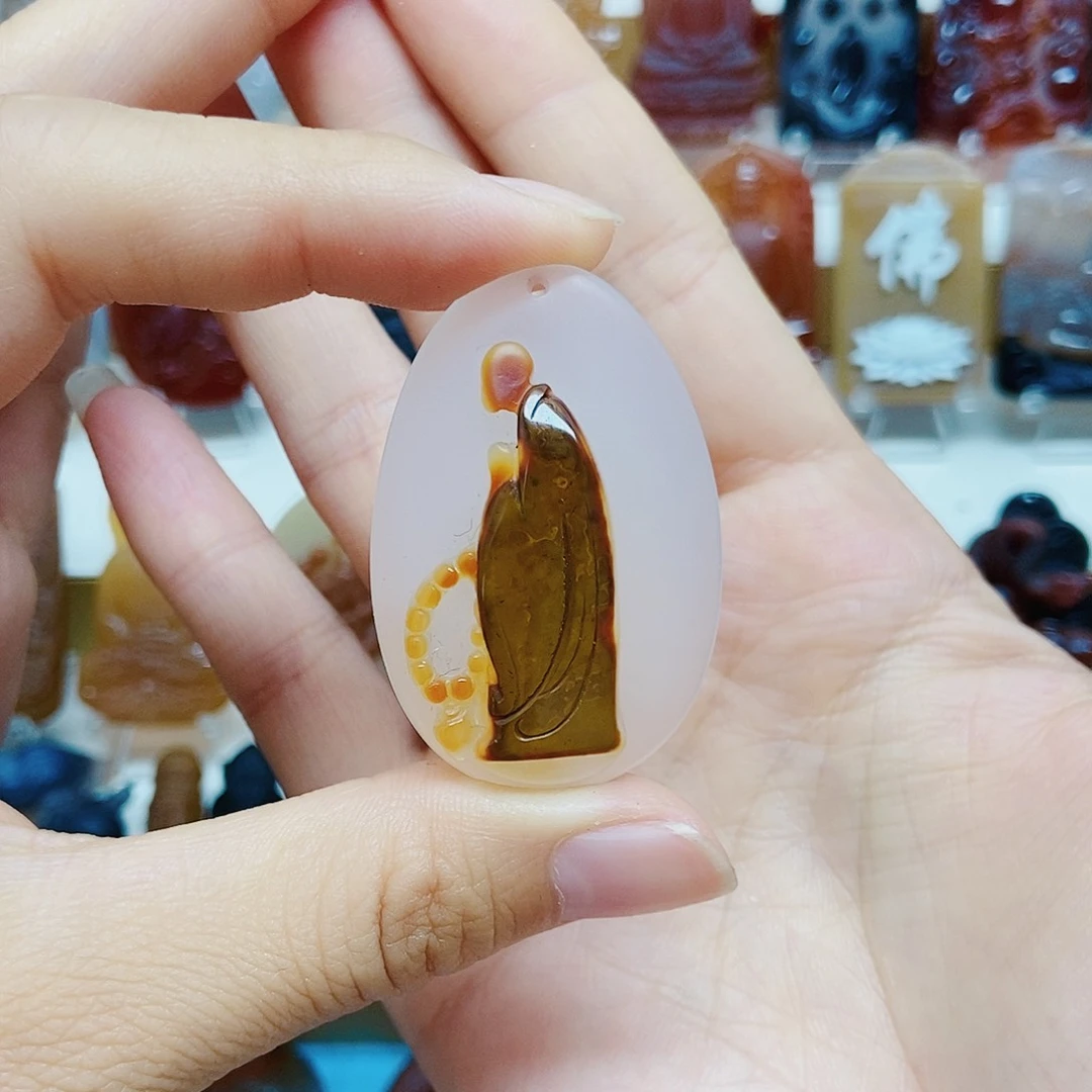 玛瑙/玉髓颈饰未镶嵌守*