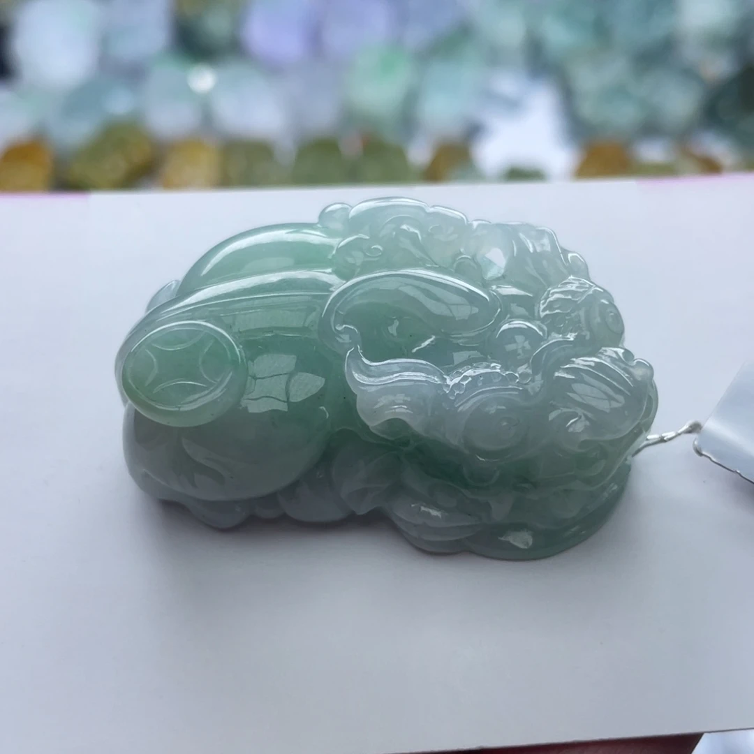 翡翠颈饰未镶嵌貔貅