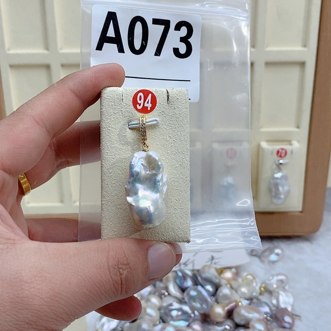 银S925镶嵌淡水珍珠颈饰