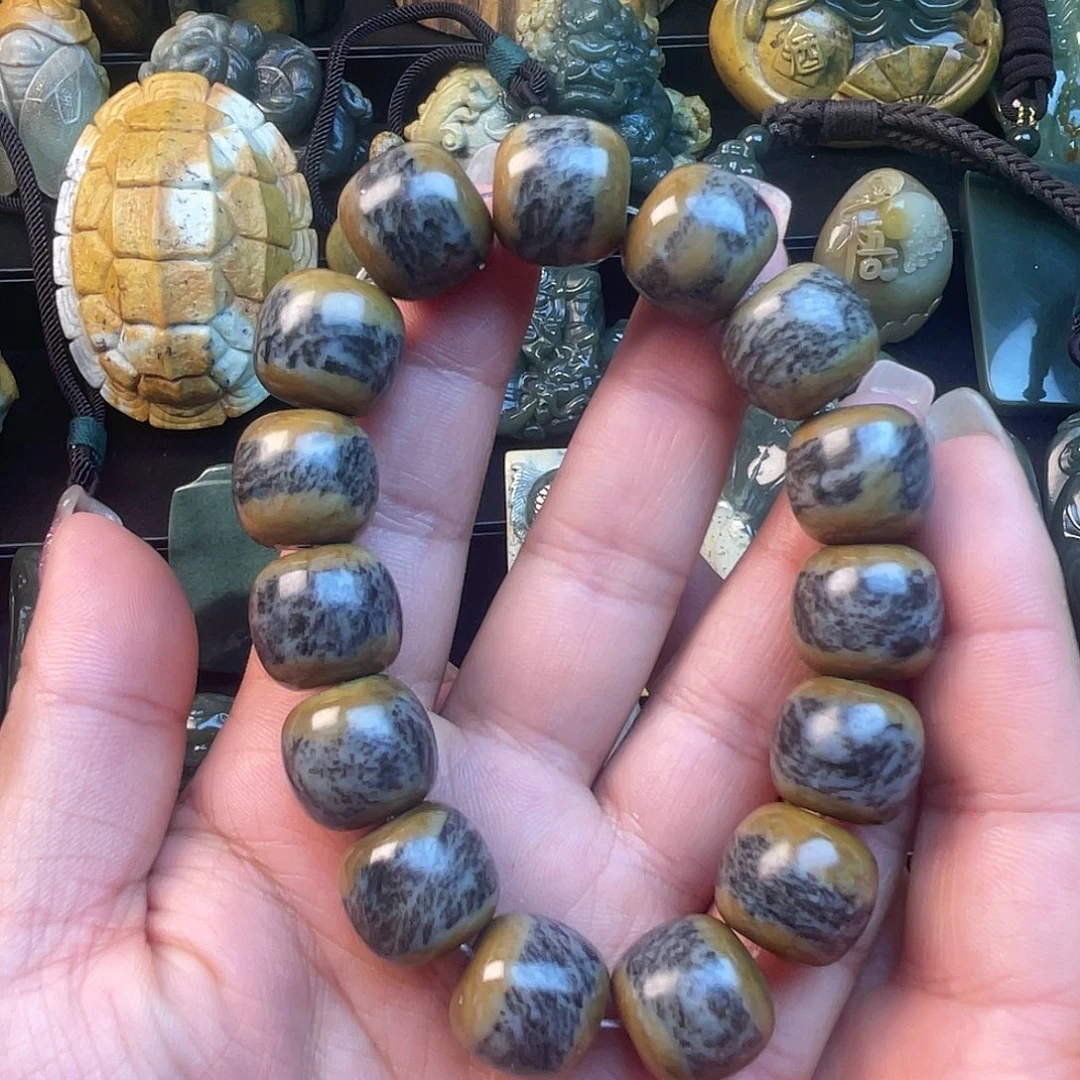 透闪石质玉未镶嵌手链