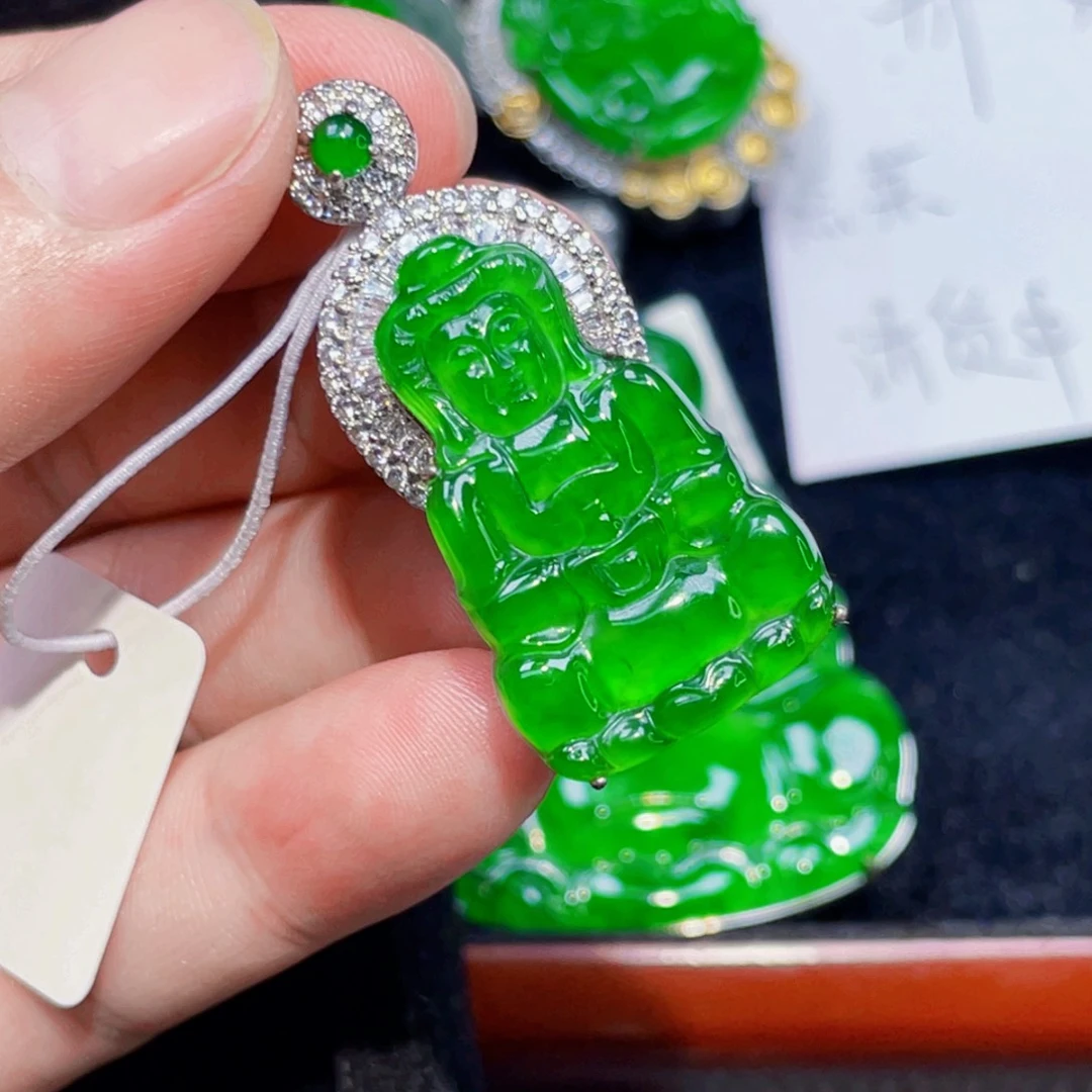 翡翠未镶嵌颈饰7，