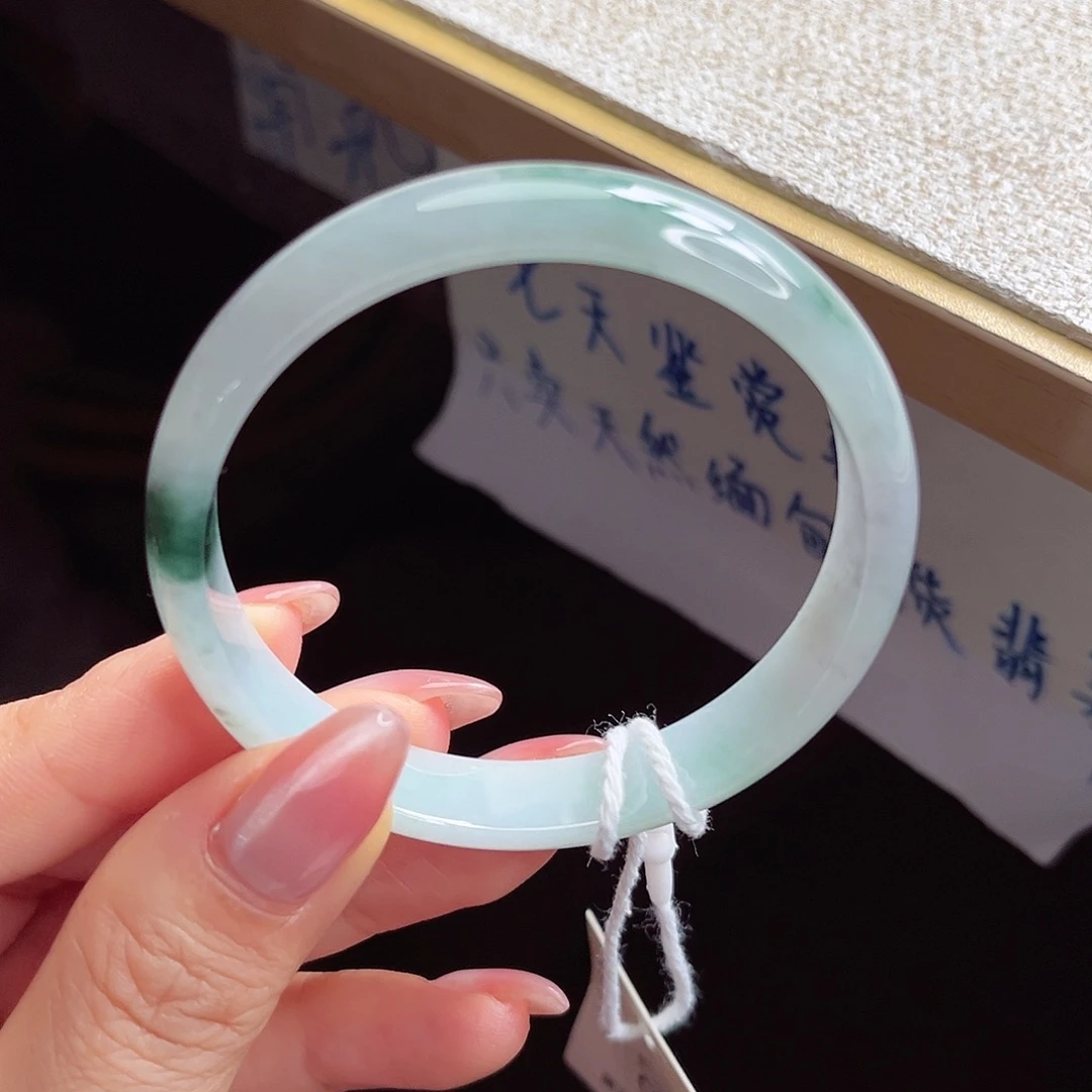 翡翠未镶嵌手镯手镯