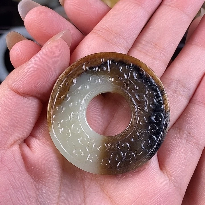 快***好和田玉未镶嵌挂件