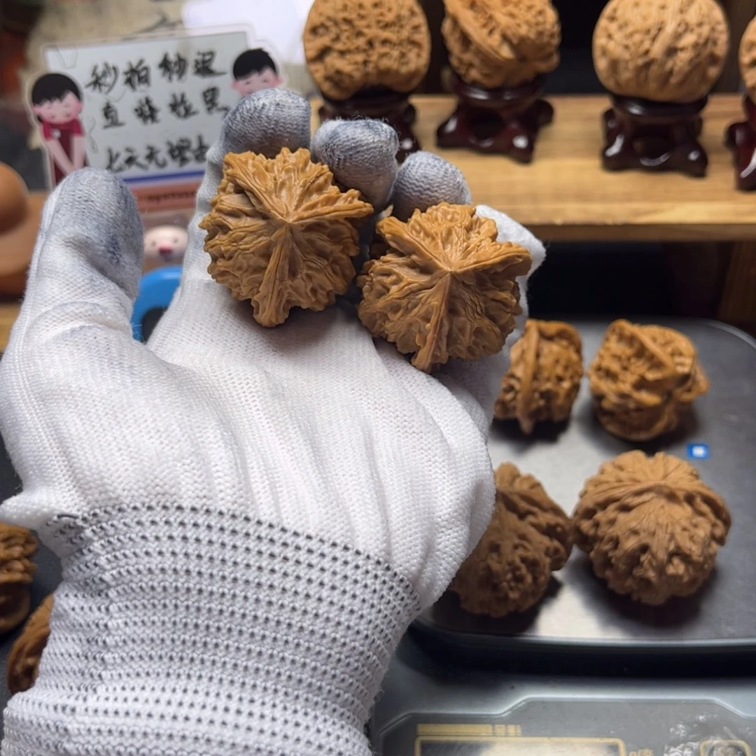 把件文玩核桃太****安38精修打底盘山三棱230