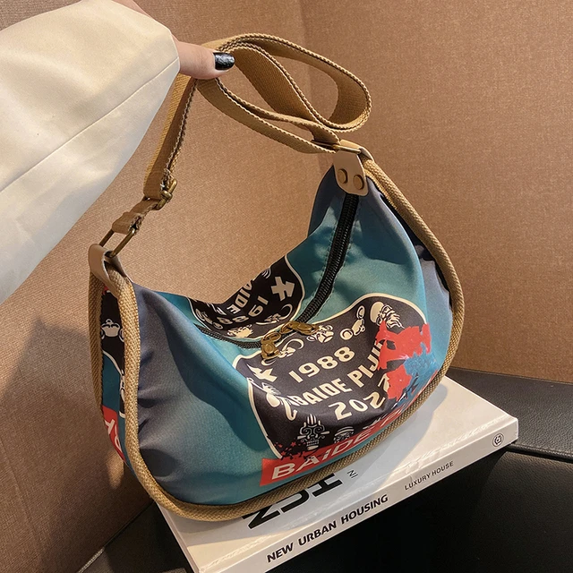 牛津布包包女2023新款潮流时尚斜挎包女百搭单肩包宽肩带休闲女包