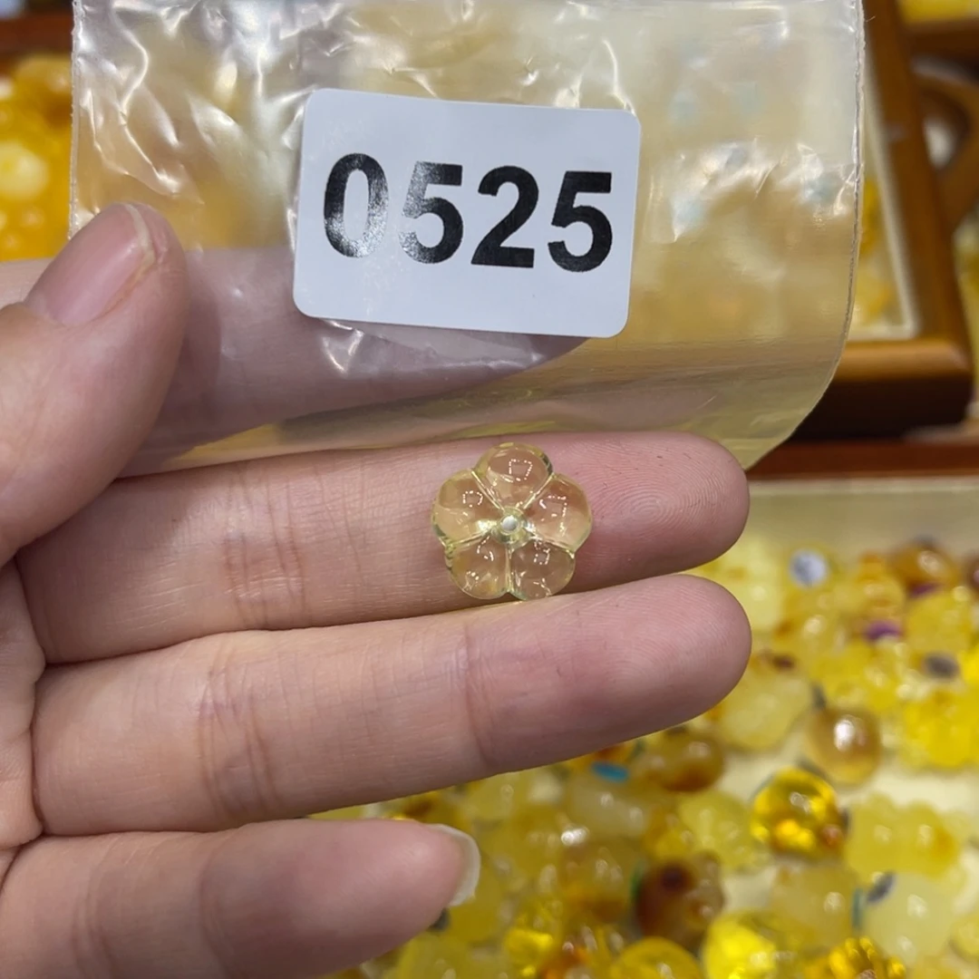 琥珀珠宝奇石未镶嵌