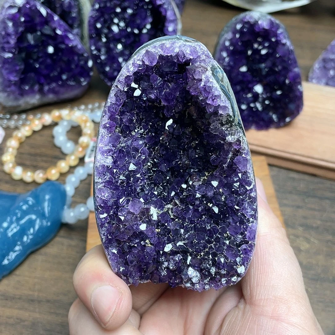 紫晶大型摆件（非配饰）未镶嵌