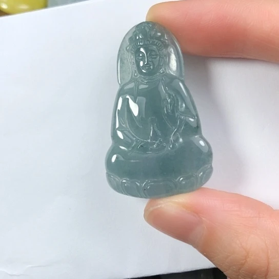 翡翠未镶嵌颈饰缅甸A货，每天下午1点半开播