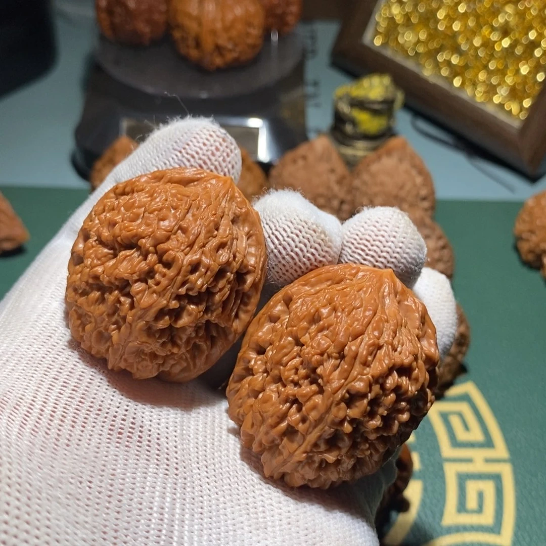 文玩核桃吊坠塔尖