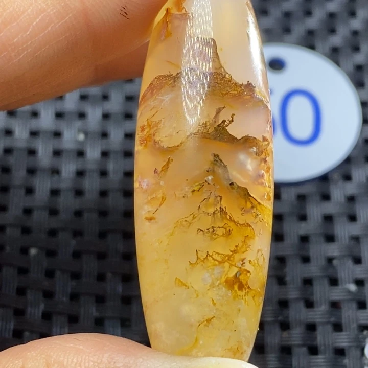 未镶嵌颈饰玛瑙/玉髓朋*