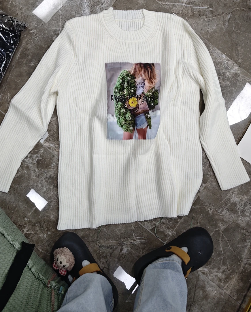 99068（墙）韩版套头休闲秋冬纯色白色毛衣打底衫