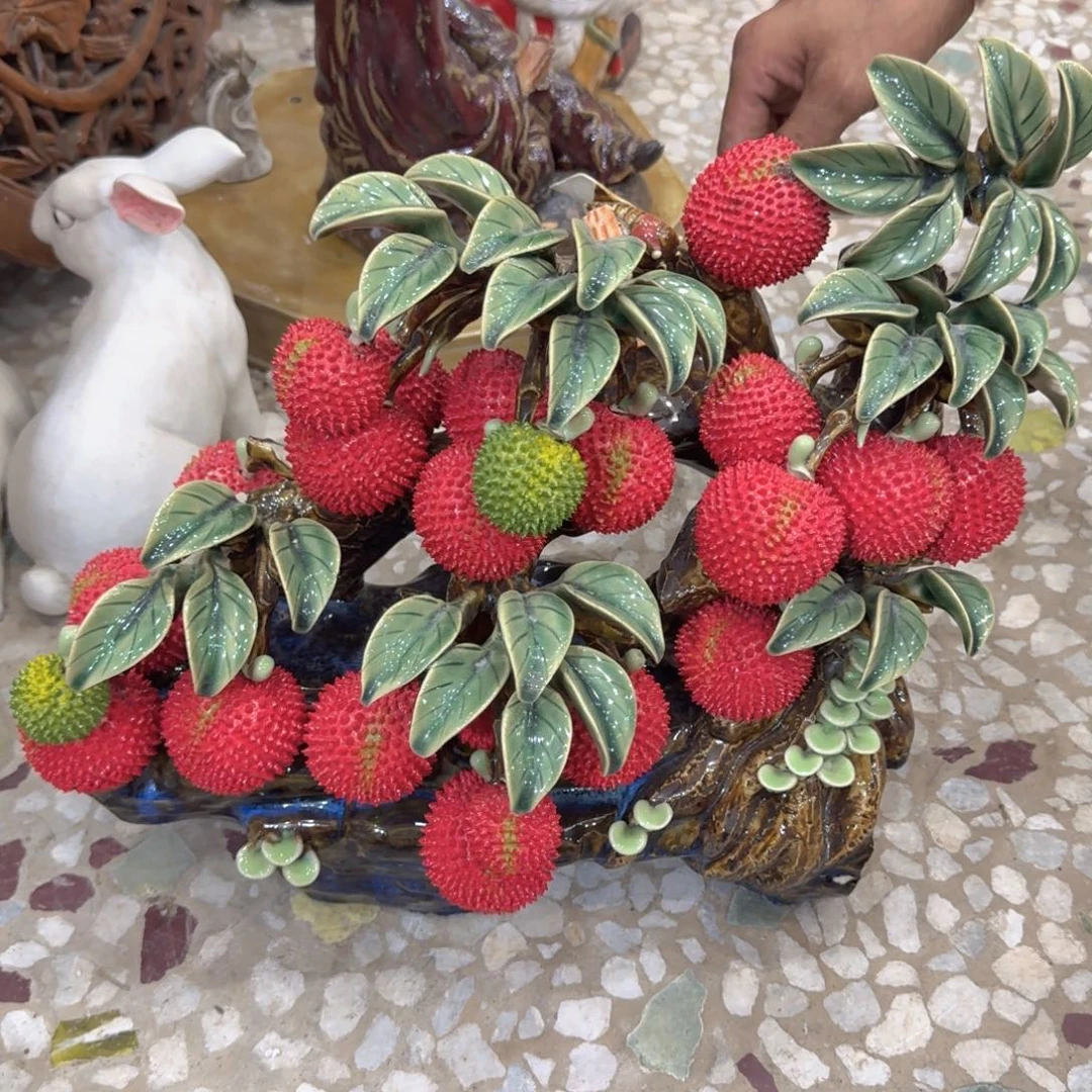 卓***卓在这部影片里面是个有钱没