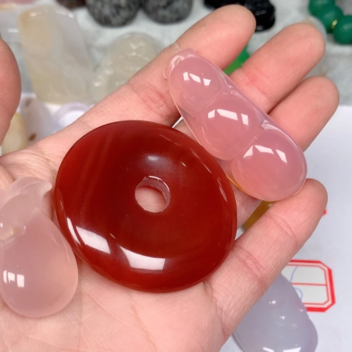 玛瑙/玉髓颈饰未镶嵌彼**开