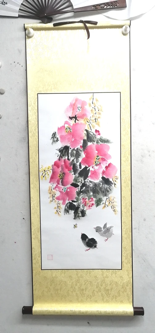 宣纸写意花鸟画卷轴